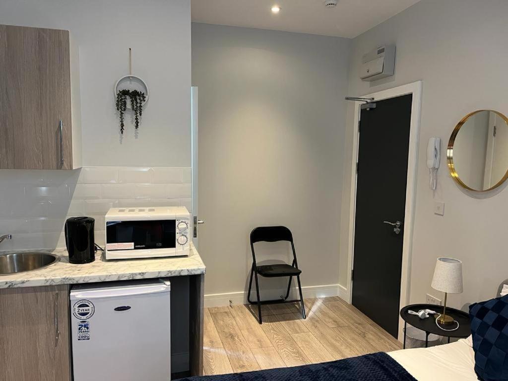 Southall Stays Near Heathrow Ub2 מראה חיצוני תמונה